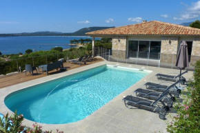 Magnifique villa vue mer et piscine chauffée à 250m de la mer